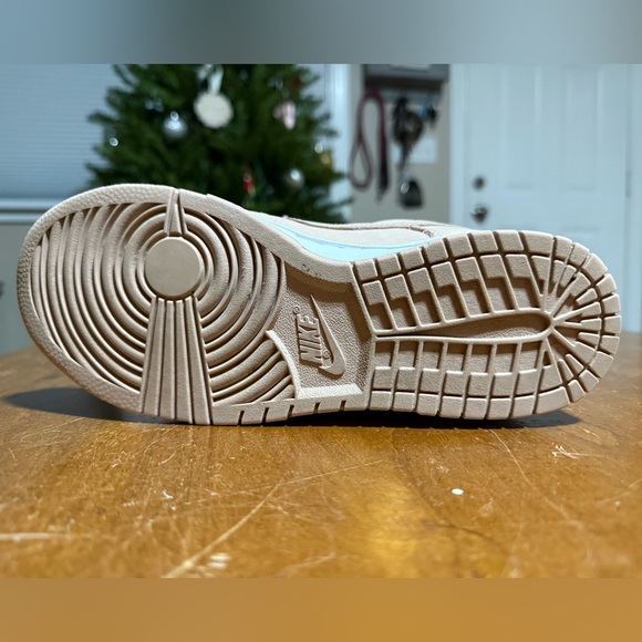 Women’s Nike Dunk Low PRM Pink Oxford Sneakers - Picture 6 of 10